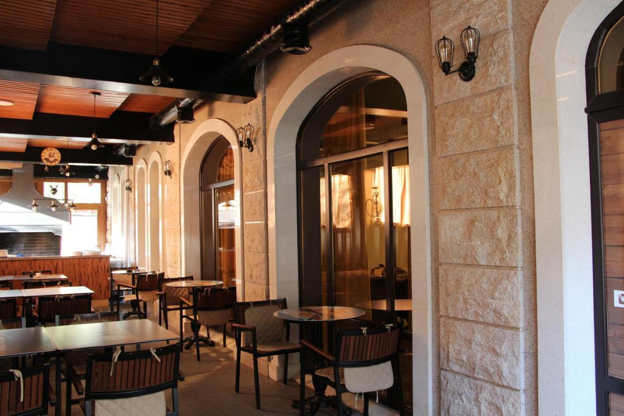 Leon Boutique Hotel Sukhumi Luaran gambar