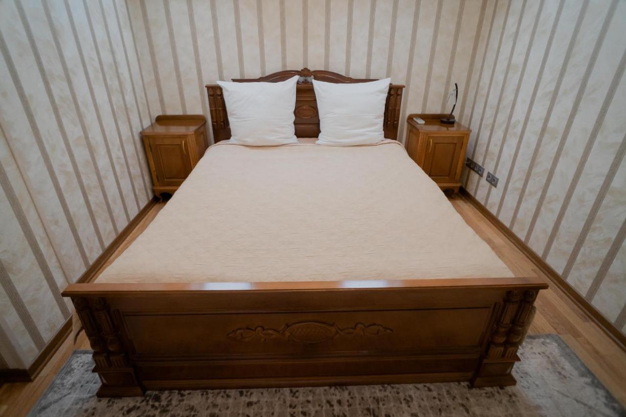 Leon Boutique Hotel Sukhumi Luaran gambar