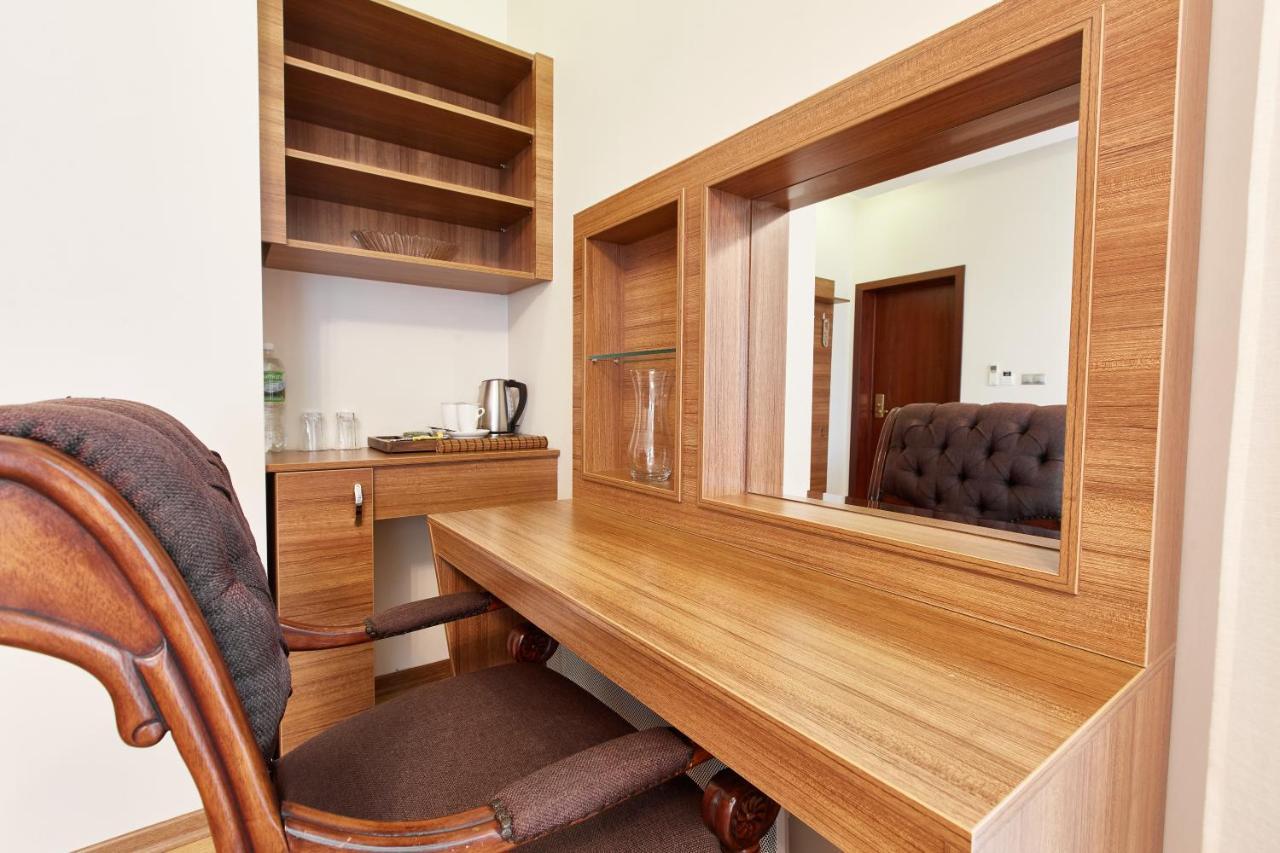 Leon Boutique Hotel Sukhumi Luaran gambar