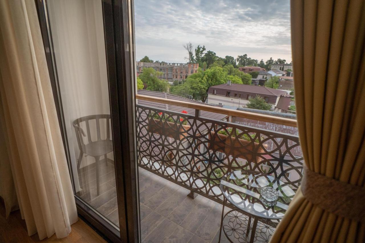 Leon Boutique Hotel Sukhumi Luaran gambar